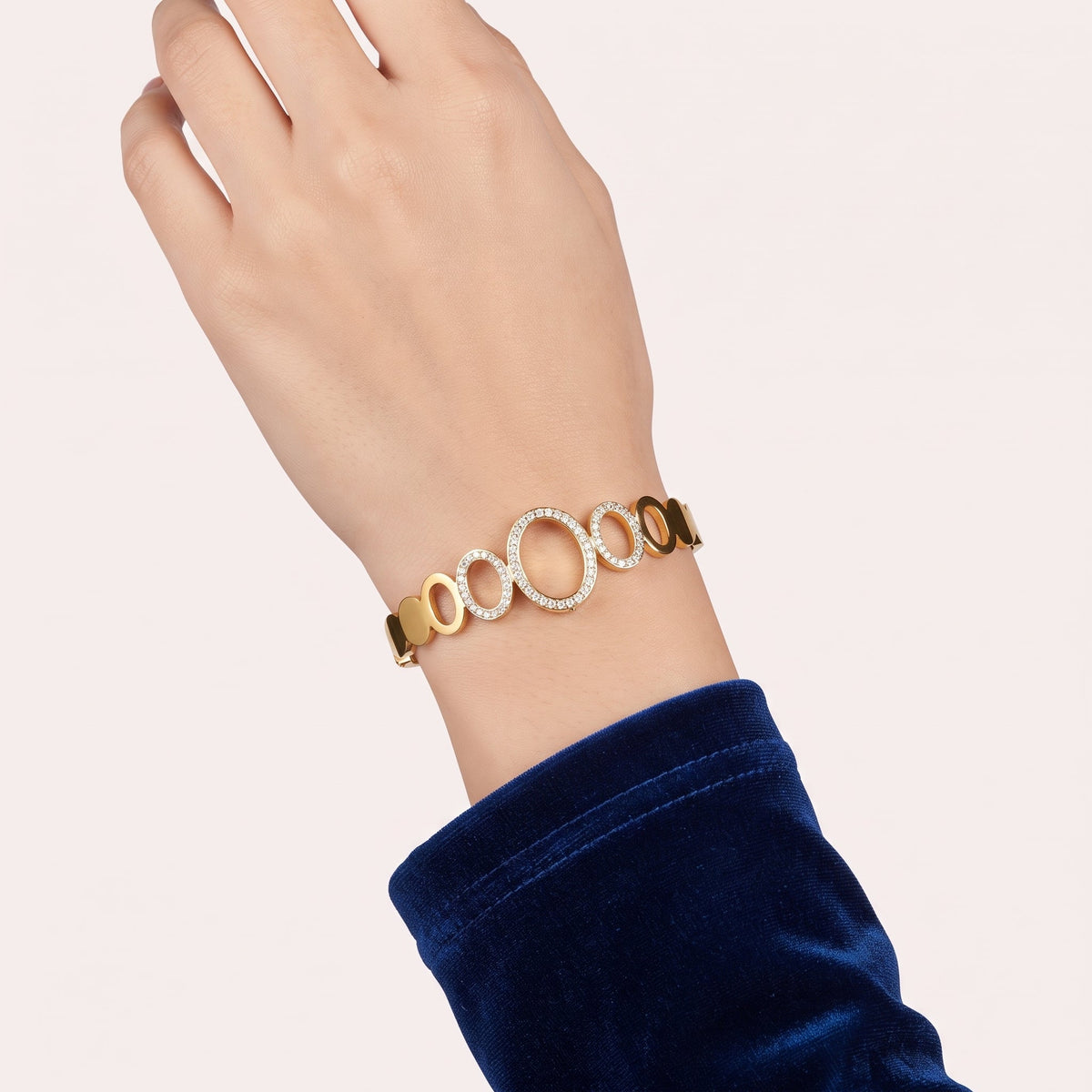 Golden Bangle Bracelet | noorposh.pk