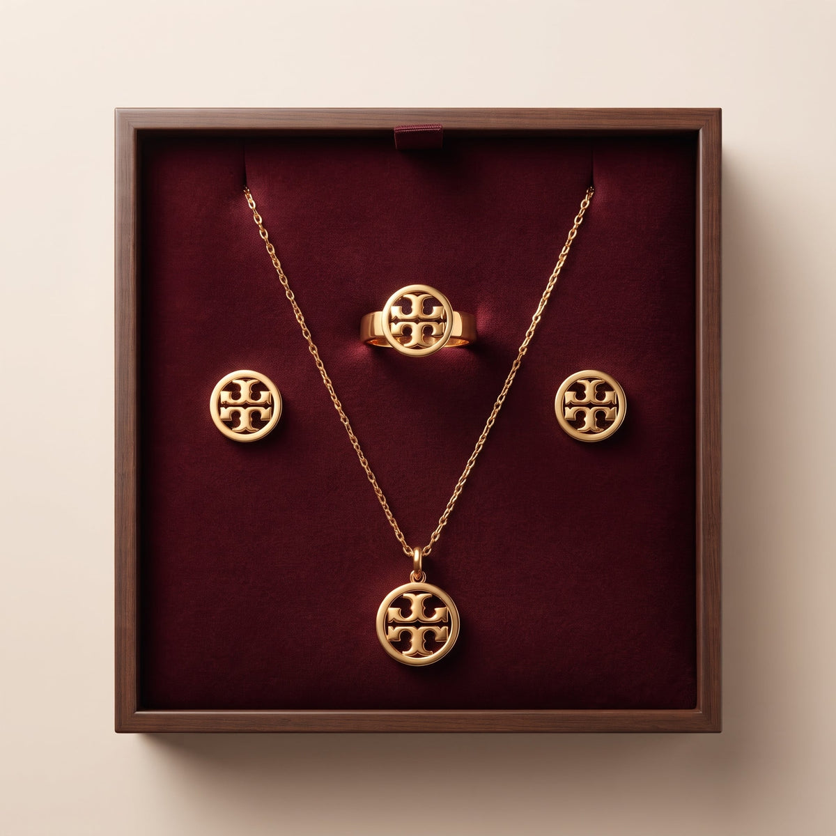 Anti-Tarnish Gold Circular Monogram 4-Piece Jewellery Set – noorposh.pk