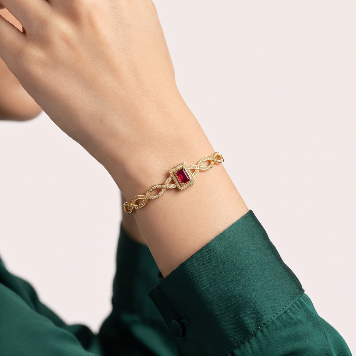 NoorPosh.pk Ruby Red Stone & Diamond-Studded Anti-Tarnish Golden Bangle